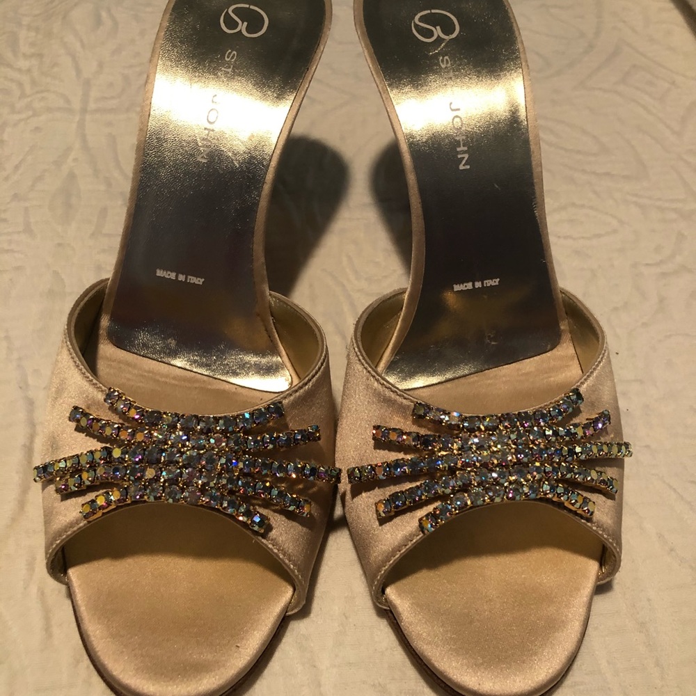 Mule shoe